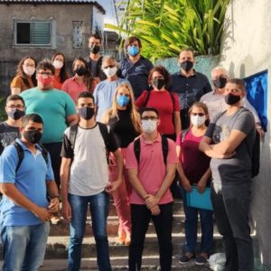 Estudantes selecionados para o Crea na Comunidade visitam moradias da Torre e Coqueiral